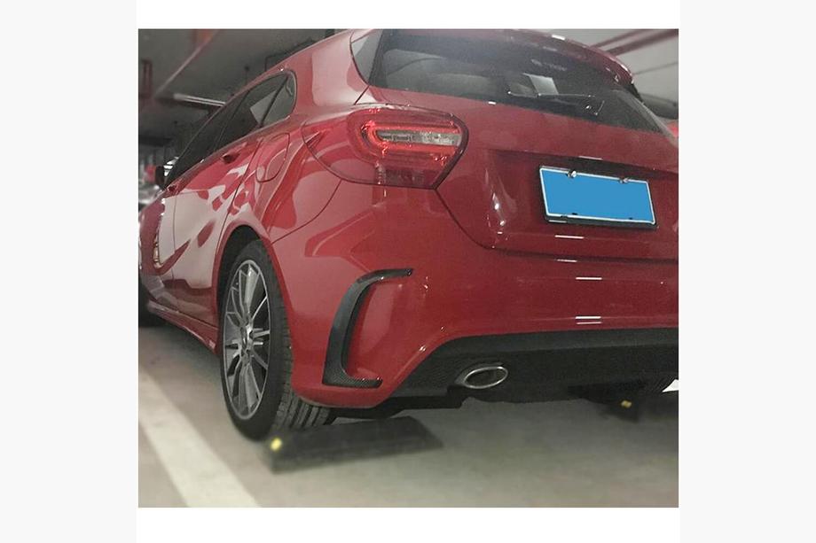 Mercedes A-class W176 2012-2018 Heckstoßstangenabdeckung für A45 AMG HB 2013-2015 Carbon Foto 2