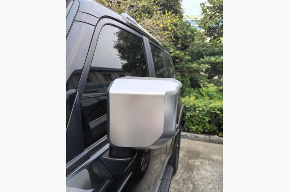 Toyota Land Cruiser Prado 250 2023- Spiegelabdeckungen Silber (2 Stk) Image
