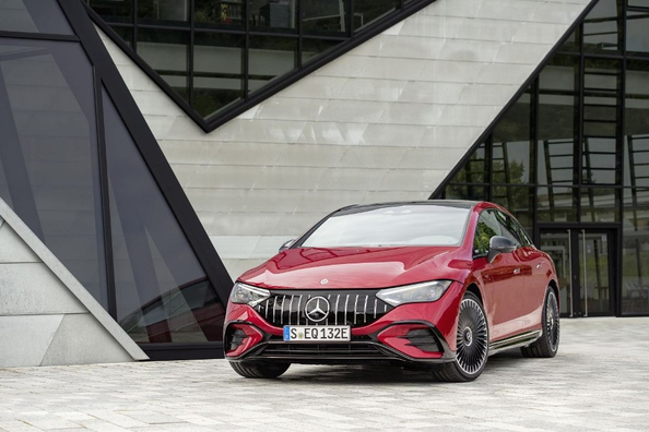 Testbericht zur Elektrolimousine Mercedes-Benz EQE AMG (V295)