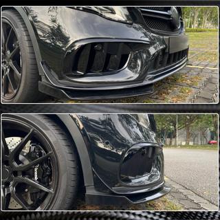Carbon Frontstoßstangen Flaps (für GLA45 AMG 2017-2020) Foto 3