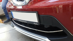 Nissan Qashqai 2014-2021 Edelstahl Abdeckung für vordere Stoßstange (2014-2017) OmsaLine - Italienischer Edelstahl Foto 3