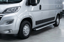 Peugeot Boxer 2006-2025 Seitenschweller Fullmond (2 Stk., Alu) Mittlerer Radstand Foto 1