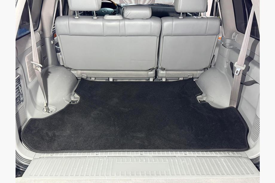 Toyota Land Cruiser 100 1998-2007 Kofferraummatte Textil Classic 2 Stk Schwarz (7 Sitze) Foto 1