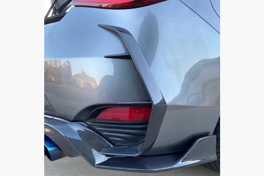 Infiniti Q50/Q60 2013-2024 Heckstoßstangenabdeckung (für Q60 2016-2022, Carbon) Foto 4