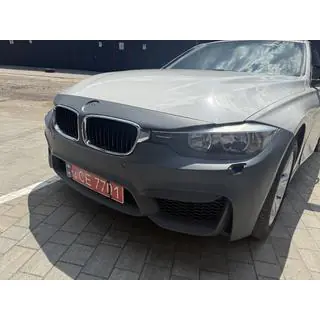 Frontstoßstange im F80 M3 Stil Foto 1