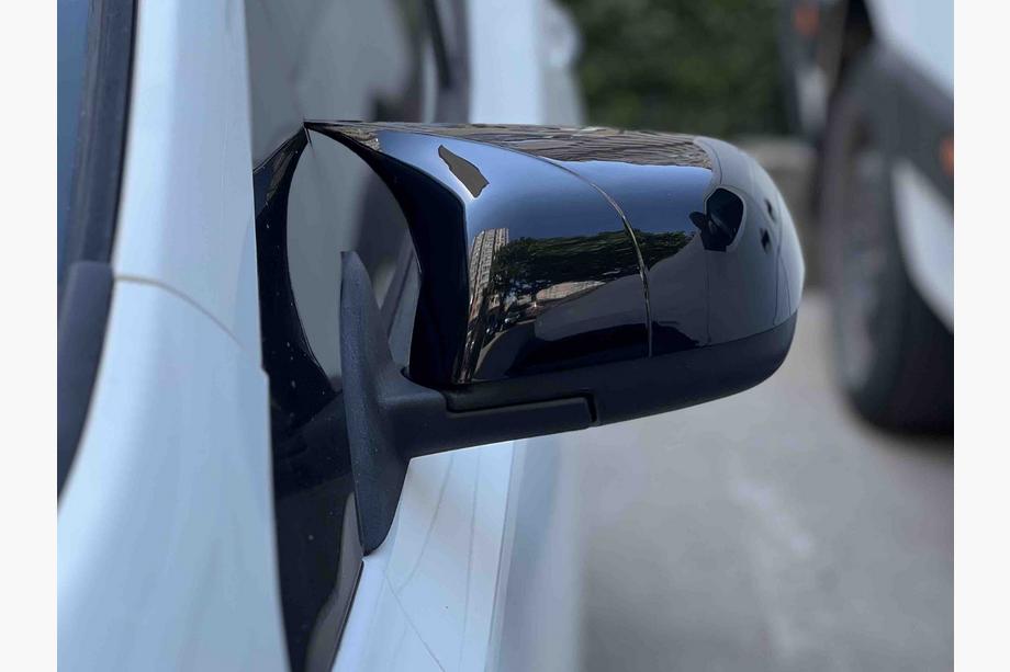 Nissan Leaf 2010-2017 Spiegelabdeckungen BMW-Style V1 (2 Stk) Image
