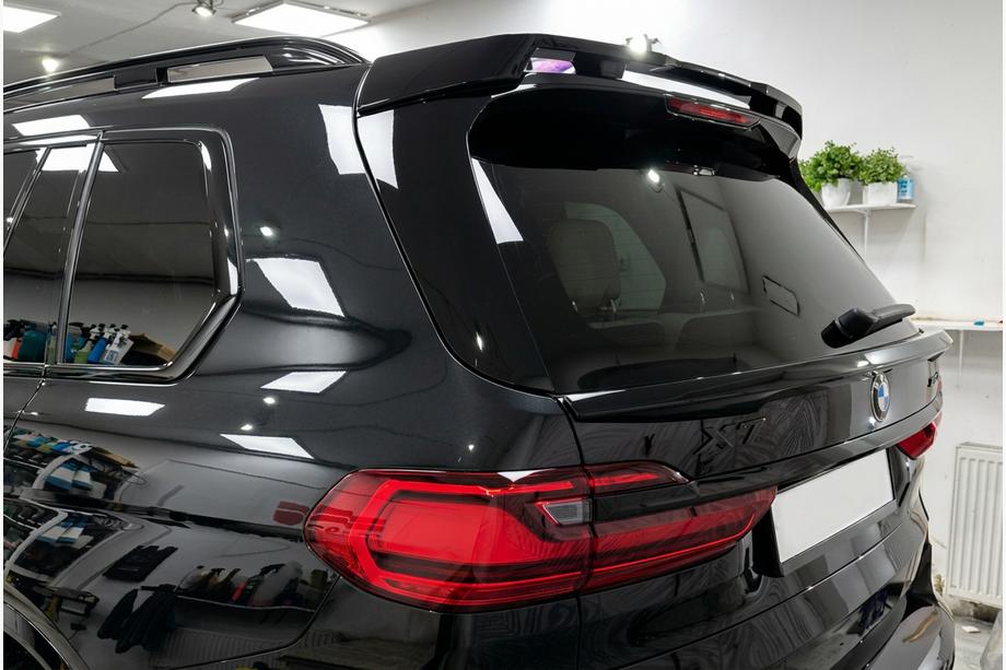BMW X7 G07 2019- Heckscheiben Spoiler V2 (Schwarz Glanz) Foto 2