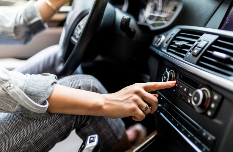 So nutzen Sie die Klimaanlage im Auto effektiv: Tipps für einen kühlen Kopf und Geldsparen
