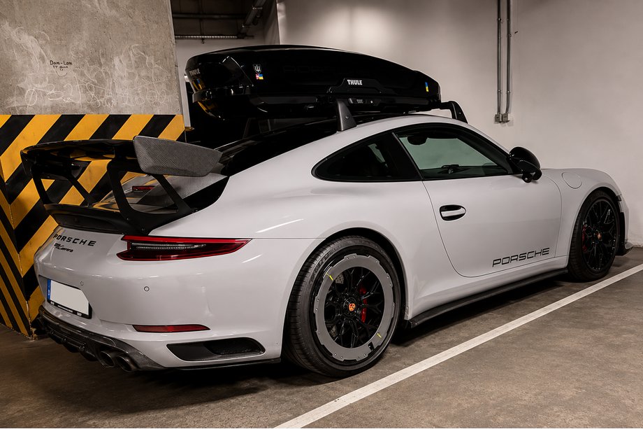 Porsche 911 (991) 2011–2019 Spoiler V4 (Carbon) Image