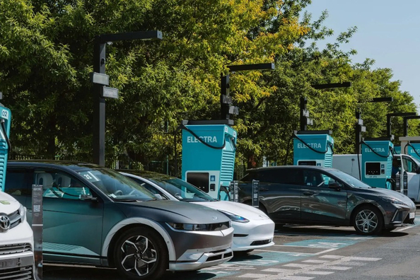 Sollte ich für lange Fahrten ein Elektroauto kaufen? Wir prüfen die Möglichkeiten