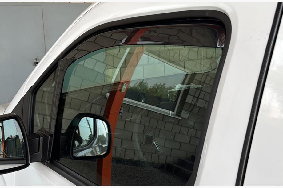 Citroen Berlingo/Multispace 2018- Einschub-Windabweiser Niken Luxury (2 Stk) Foto 2