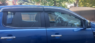 Ford Ranger 2011–2022 Windabweiser mit Chromleisten Niken Luxury (2015-2022, 4 Stk) Foto 1