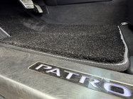 Nissan Patrol Y62 2010-2024 Textil Fußmatten Deluxe (3 Reihen, Schwarz) Foto 7