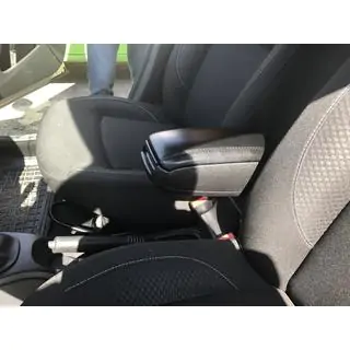 Armlehne (in Getränkehalter) Renault Duster 2008–2017 Foto 3