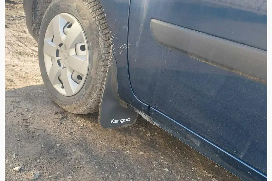 Renault Kangoo 2008–2020 Vordere Schmutzfänger Türkei (2 Stk) Image