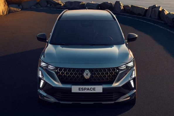 Renault Espace 2025: Testbericht des aktualisierten Familienautos