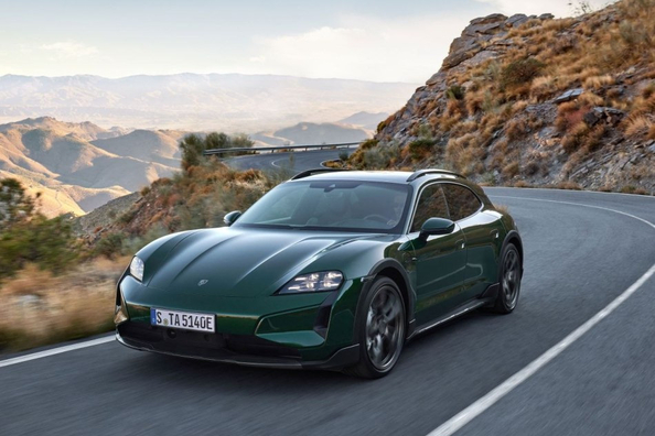 Porsche Taycan Cross Turismo 2024: Testbericht zum Elektro-Kombi Foto 3
