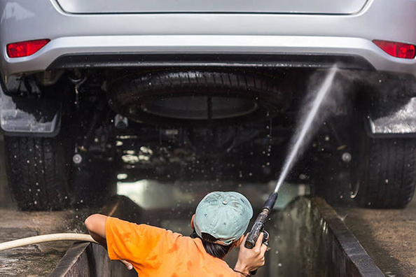 Wie oft sollte der Unterboden eines Autos gewaschen werden?