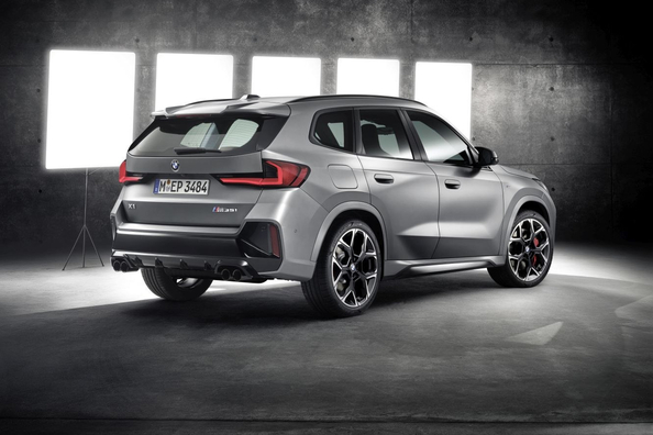 BMW X1 M35i (U11) Testbericht: Ein sportlicher Kompakt-Crossover Foto 4