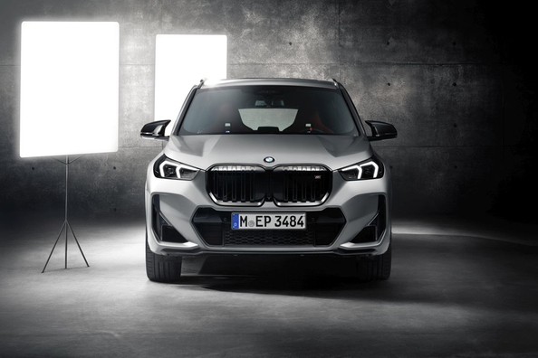BMW X1 M35i (U11) Testbericht: Ein sportlicher Kompakt-Crossover Foto 2