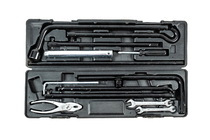 Toyota Land Cruiser 200 2007-2021 Werkzeugset für den Originaleinbauplatz Foto 1