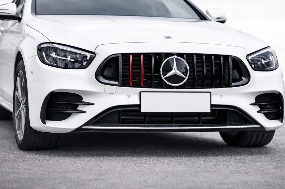 Mercedes E-class coupe C238 2016-2024 Rocket Frontgrill (für AMG Line 2020-2023) Image
