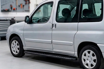 Peugeot Partner 1996-2008 Seitenschweller Bosphorus Black (2 Stk., Aluminium) Foto 1