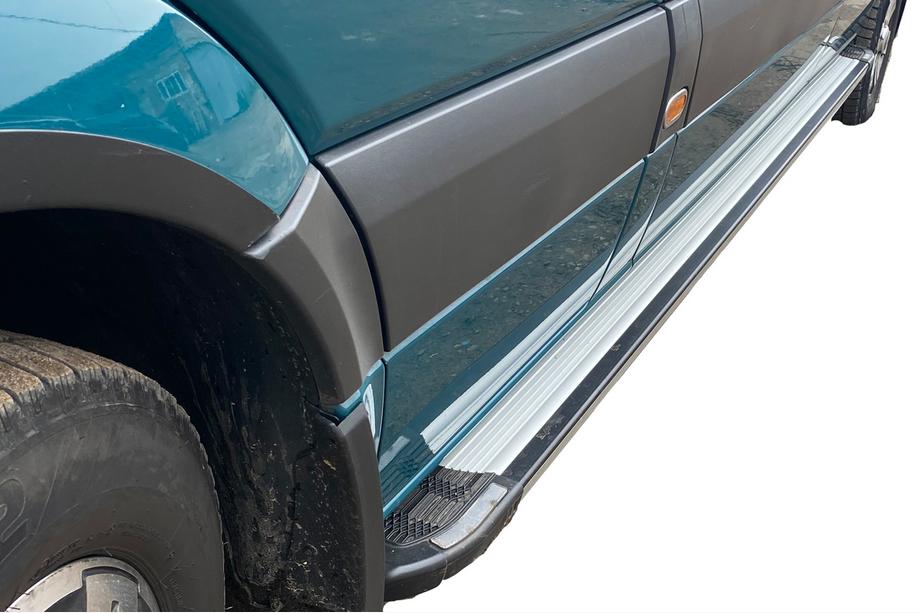 Mercedes Sprinter W906 2006–2018 Trittbretter Rainbow (2 Stk., Aluminium) Lang/ExtraLang Image