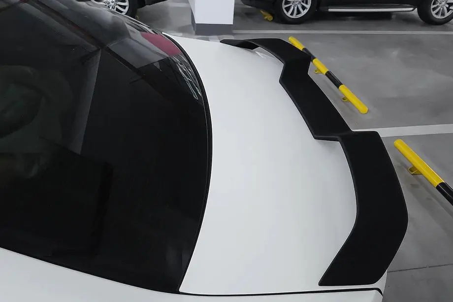 BMW 3 Series G20/G21 2018- V-Style Heckspoiler (für G20/G80, Schwarz Glanz) Image