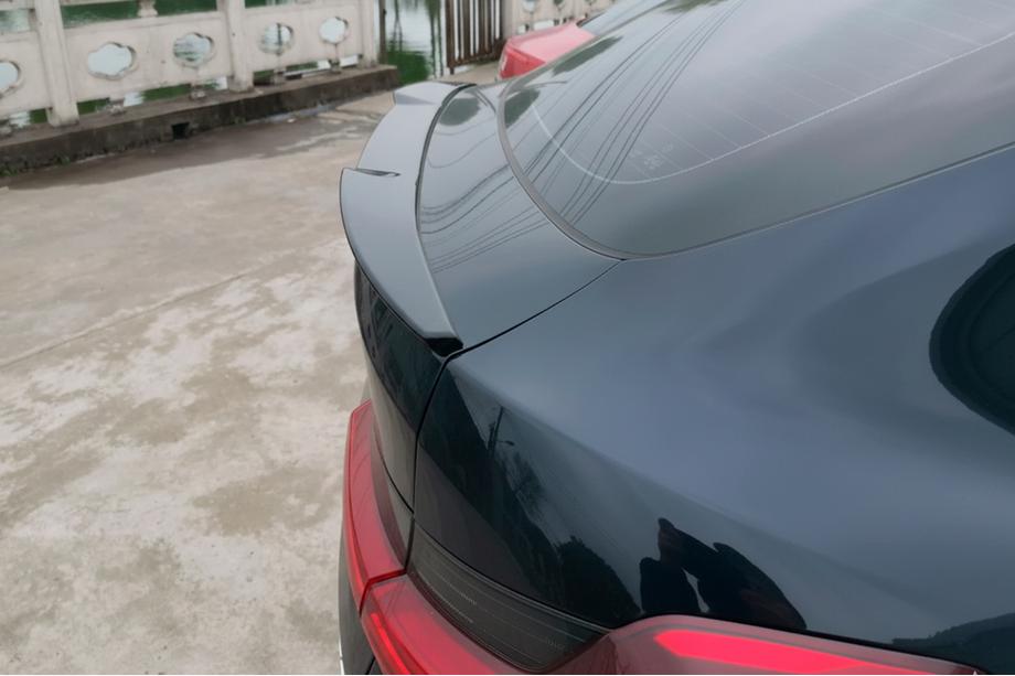 BMW X4 G02 2018- Spoiler M4-Style (Schwarz Glanz) Image