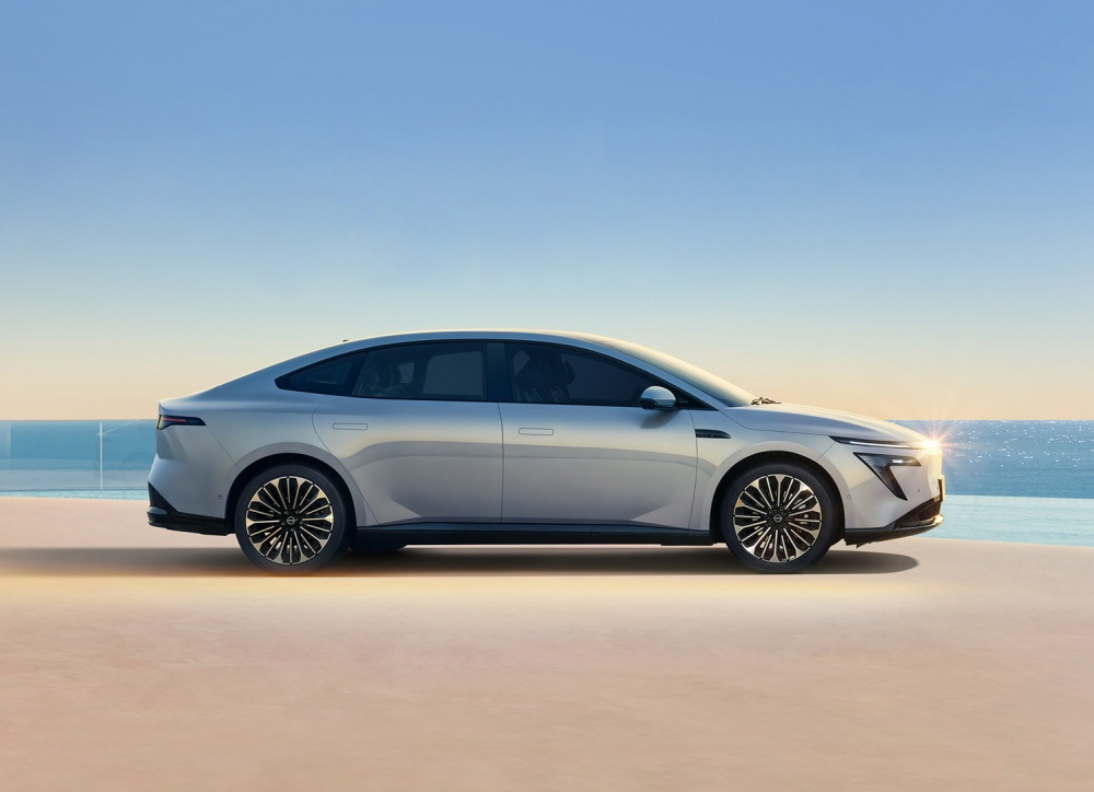 Nissan N7 im Test: Neue elektrische Fastback-Limousine