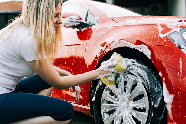 Wie vermeiden Sie Schäden an Ihrem Auto in der Waschanlage?