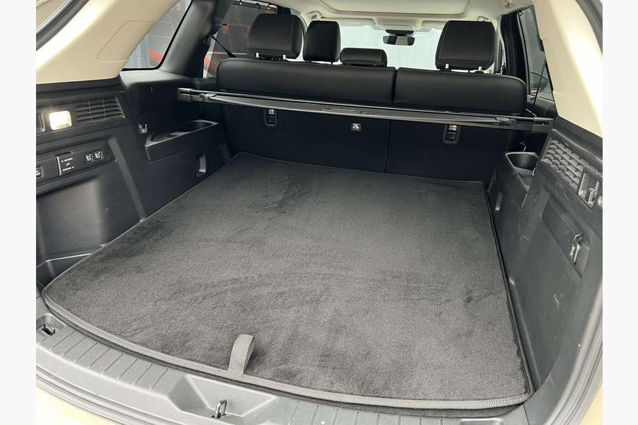 Mazda CX-70 2024-jj Premium Kofferraummatte Textil (Schwarz) Image