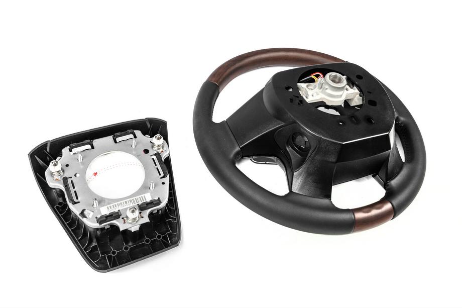 Toyota Land Cruiser 200 2007-2021 Lenkrad mit Heizung (dunkles Holz) Foto 11