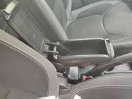 Renault Clio IV 2012-2019 Armlehne V1 (in Getränkehalter) Foto 2