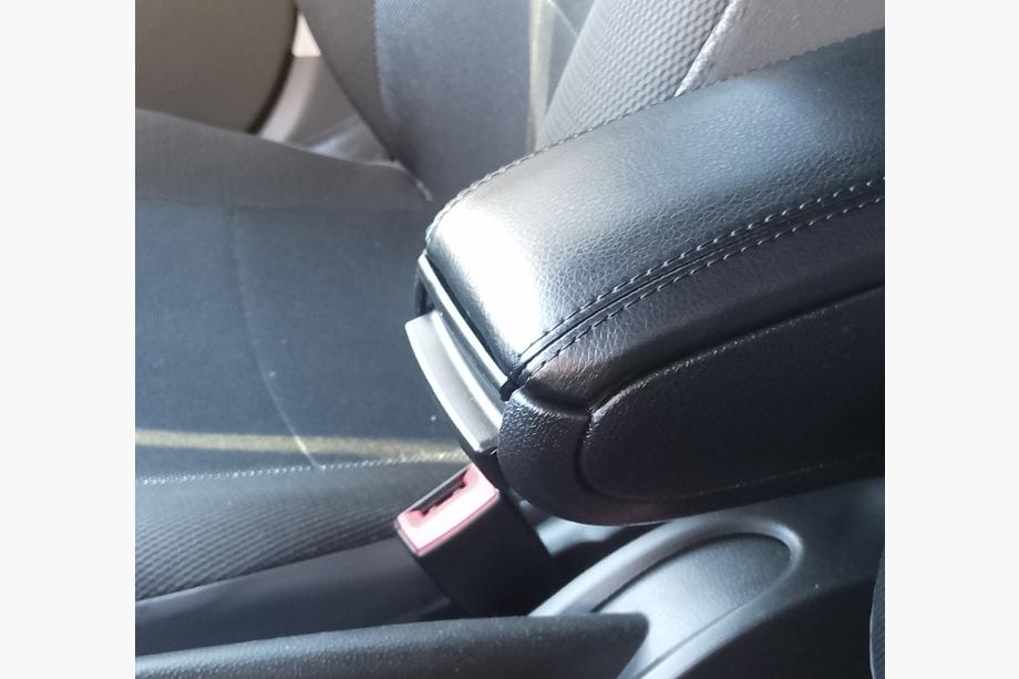 Seat Ibiza 2010-2017 Armlehne (in Getränkehalter) Image