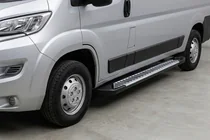 Fiat Ducato 2006-2025 Seitenschweller Line (2 Stk., Aluminium) Foto 1
