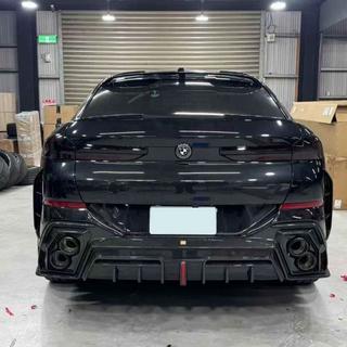 Bodykit Carbon LMC (2023-) Foto 4
