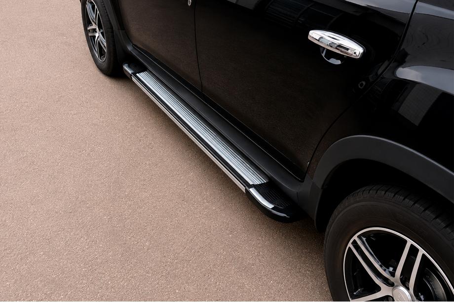 Dacia Duster 2008-2018 Trittbretter Rainbow (2 Stk., Aluminium) Image