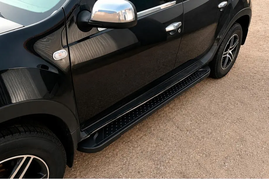 Renault Duster 2008–2017 Trittbretter Allmond Black (2 Stk., Aluminium) Image