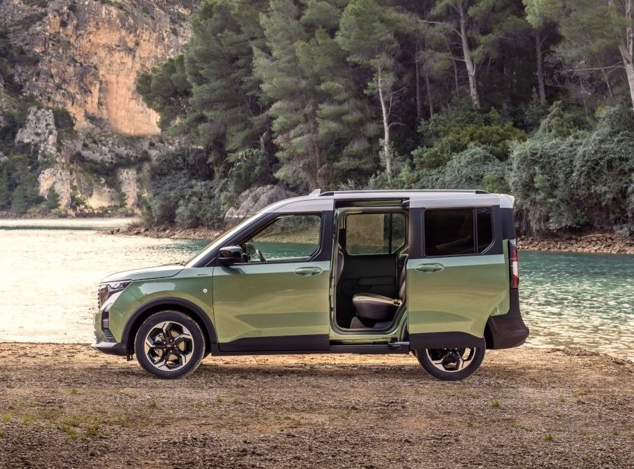 Ford Tourneo Courier der zweiten Generation: Kompakter Mehrzweck-Minivan