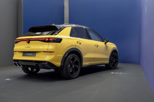 Volkswagen T-Roc 2025 im Test der zweiten Generation: Aktualisierter kompakter Crossover Foto 3