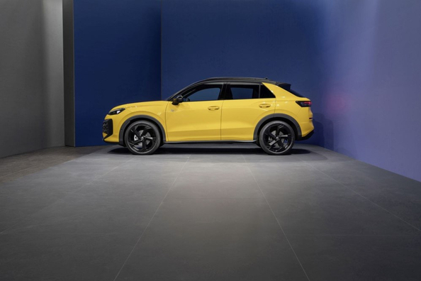Volkswagen T-Roc 2025 im Test der zweiten Generation: Aktualisierter kompakter Crossover Foto 2