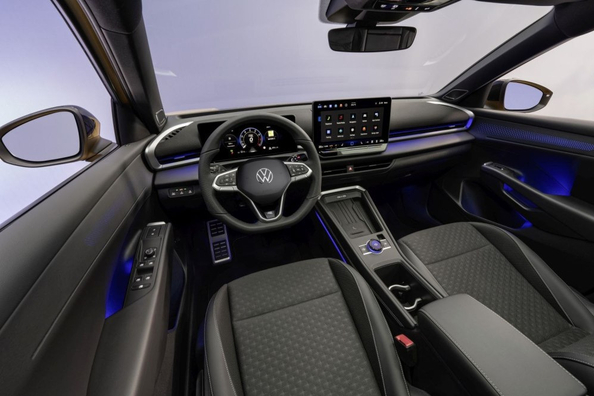 Volkswagen T-Roc 2025 im Test der zweiten Generation: Aktualisierter kompakter Crossover Foto 5
