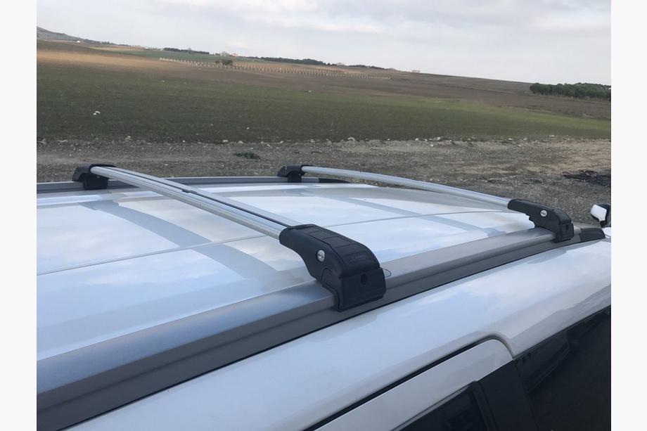 Dacia Lodgy 2012-2022 Dachträger (Querträger) für integrierte Reling abschließbar WingCarrier V2 (2 Stk) Grau Image