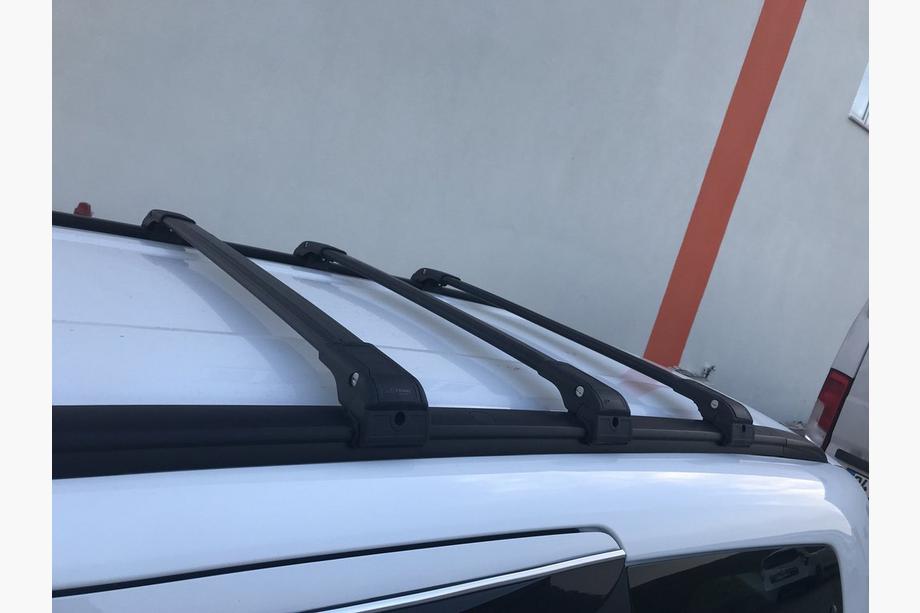 Dacia Lodgy 2012-2022 Dachträger (Querträger) für integrierte Reling abschließbar WingCarrier V2 (2 Stk) Schwarz Foto 24