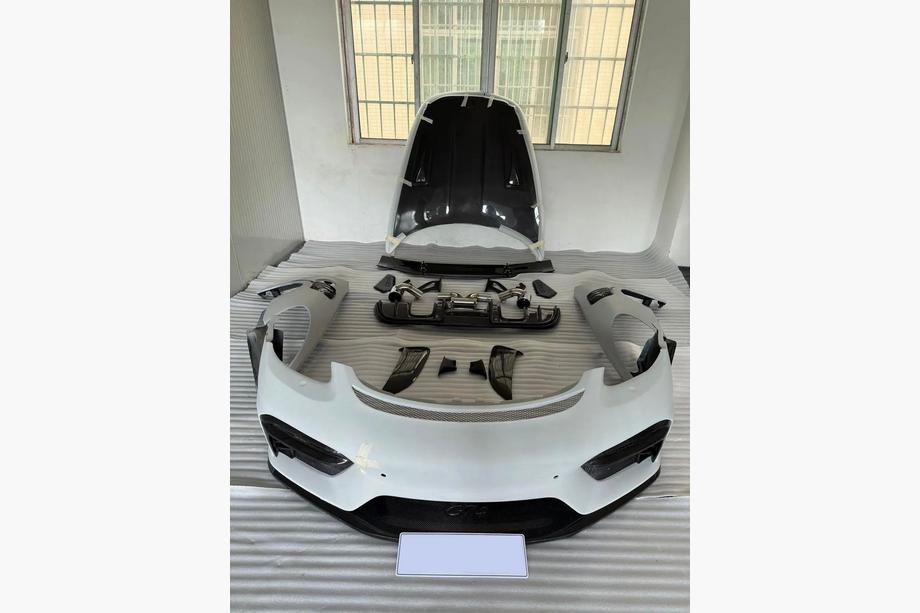 Porsche Boxster/Cayman 982 (718) 2016- Bodykit GT4 (ABS + Carbon) Image