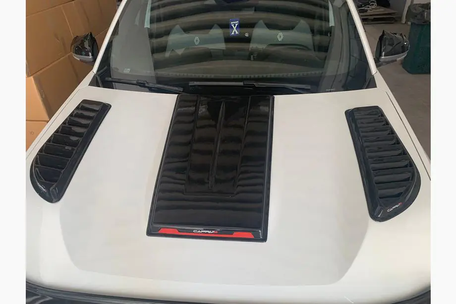 Renault Duster 2024- Motorhaubenabdeckung Eurocap (2 Stk, ABS) Image