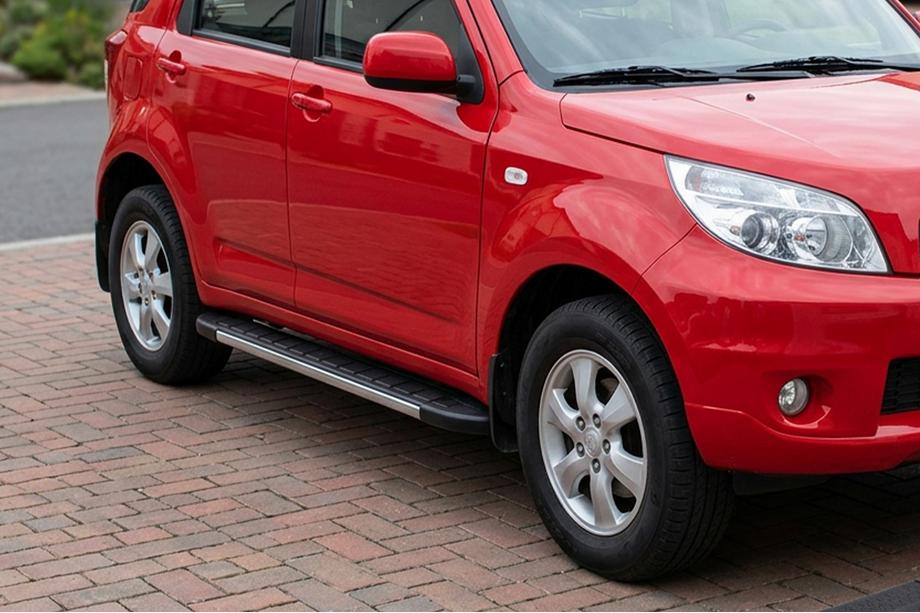 Daihatsu Terios 2006-2017 Trittbretter Duru (2 Stk., Aluminium) Image