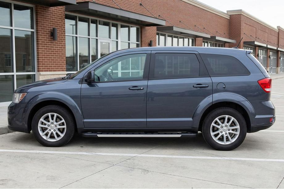 Dodge Journey 2008-2020 Seitenschweller RedLine V1 (2 Stk., Aluminium) Image